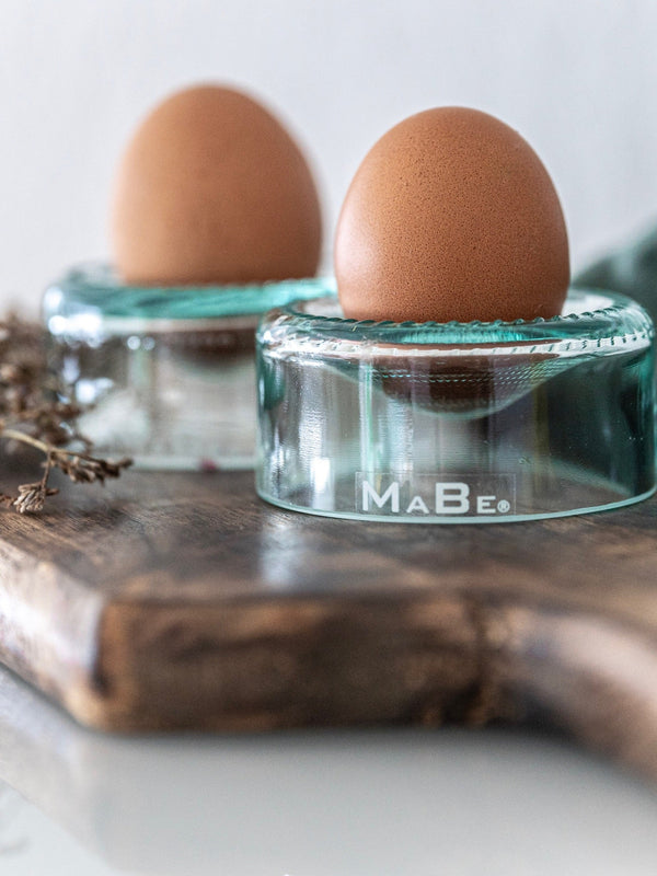 4 Eierbecher - UPCYCLING aus Weinflaschen - aus der transparenten Farbfamilie - MaBe®