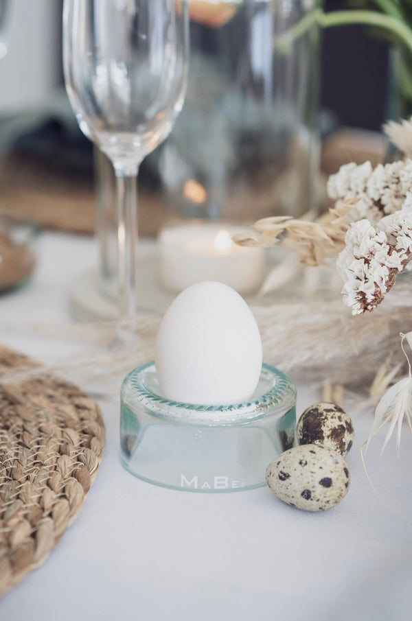 4 Eierbecher - UPCYCLING aus Weinflaschen - aus der transparenten Farbfamilie - MaBe®