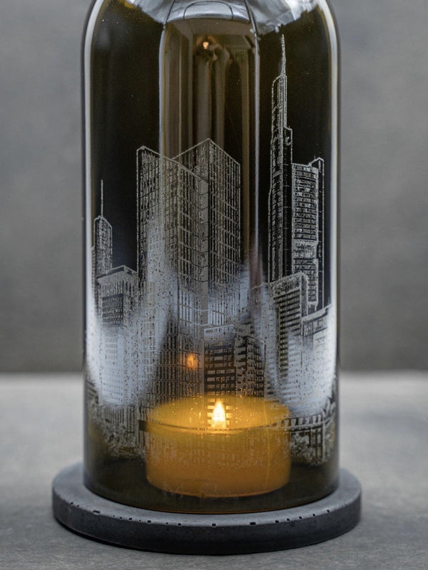 Windlicht Frankfurt am Main Skyline 1,5 l Bordeaux oliv - MaBe®
