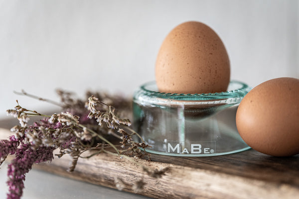 Eierbecher - UPCYCLING aus Weinflaschen - nachhaltige Frühstückstisch