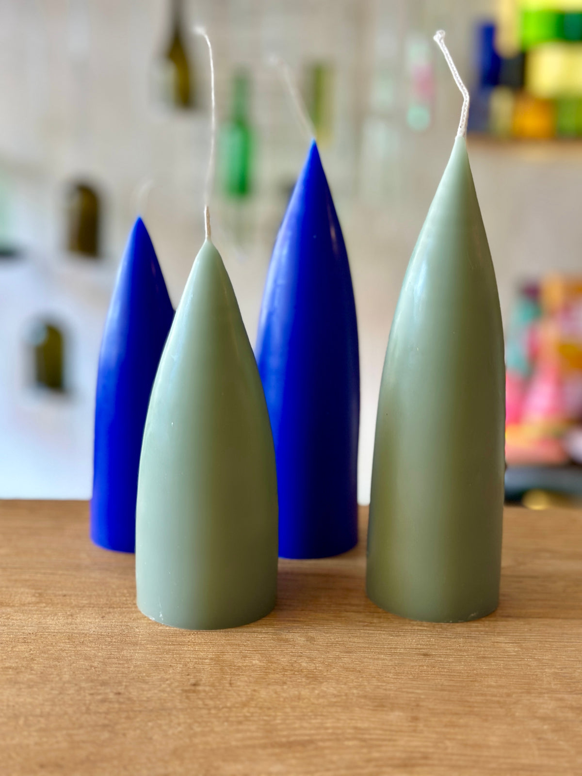 Dänische Kerze Kegelform - durchgefärbt 💙🟢 handgetaucht von Kunstindustrien
