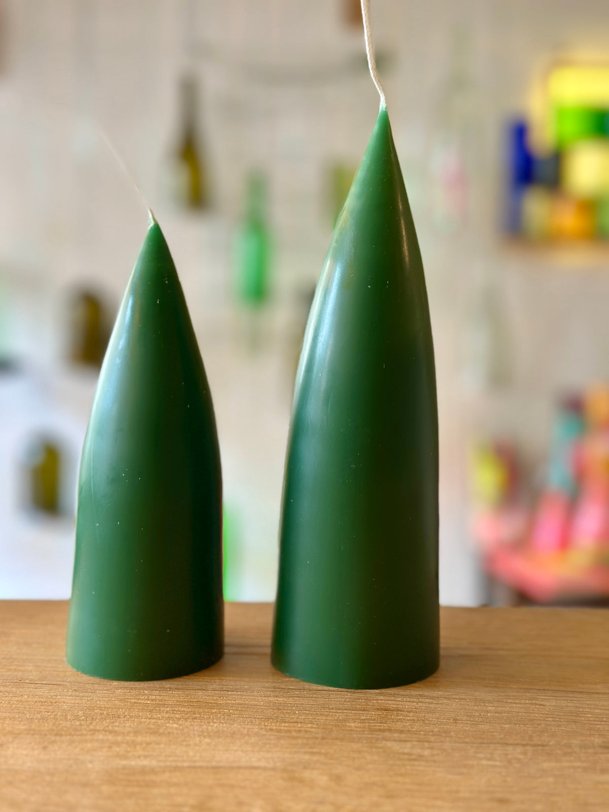 Dänische Kerze Kegelform - durchgefärbt 💙🟢 handgetaucht von Kunstindustrien