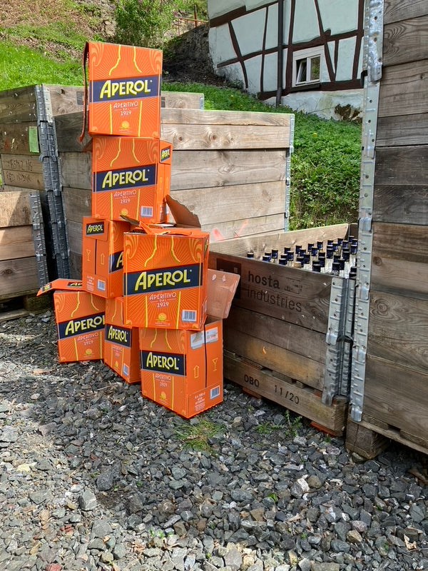 NUR NOCH WENIGE VORRÄTIG ‼️ APEROL HAT EINE NEUE FLASCHE - OHNE DEN SCHRIFTZUG 😳 Aperol Glas - witzig & nachhaltig  Upcycling der 1l Flasche