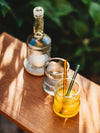 Glas mit schräger Struktur - nicht nur für schräge Vögel