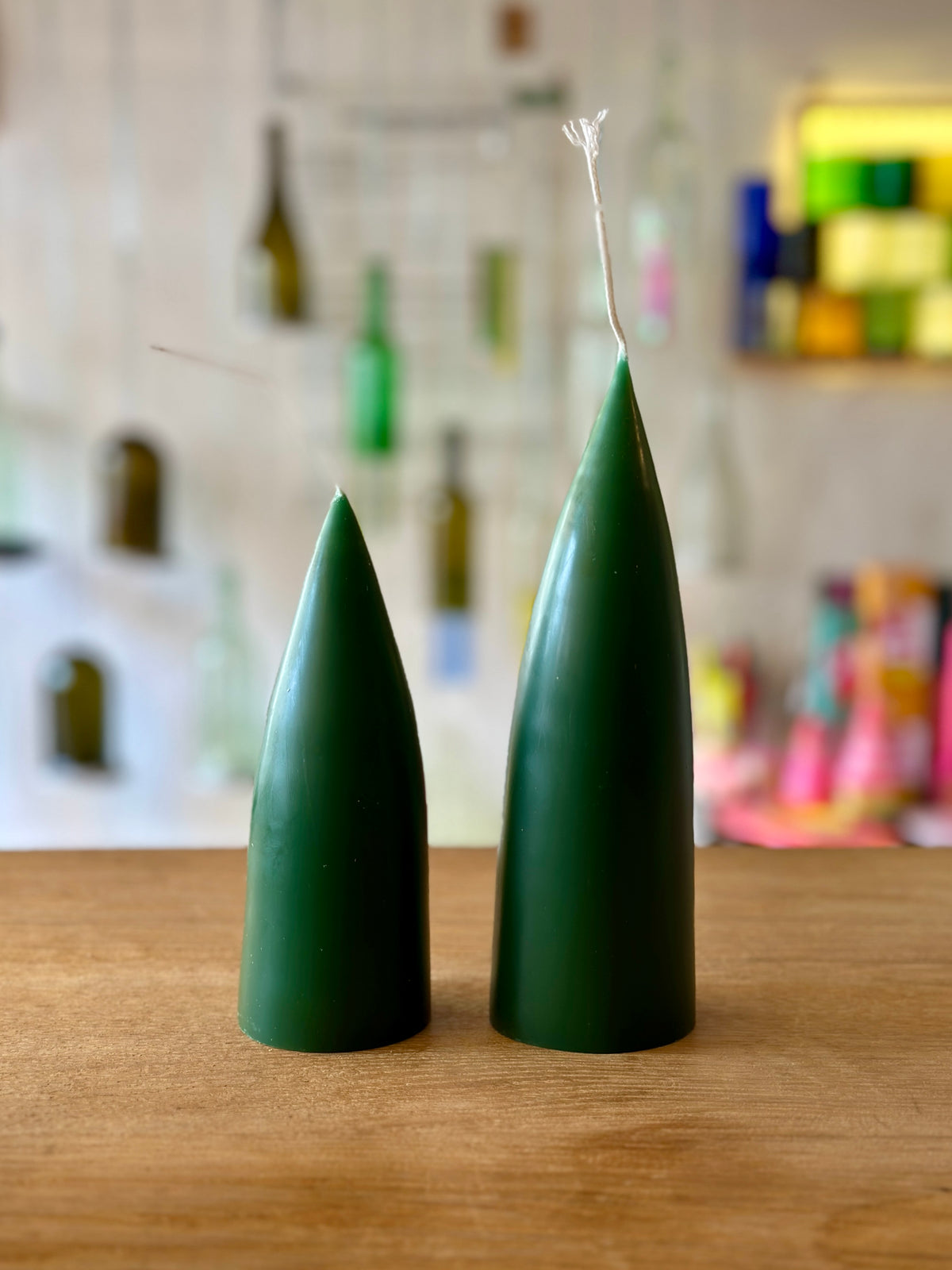 Dänische Kerze Kegelform - durchgefärbt 💙🟢 handgetaucht von Kunstindustrien