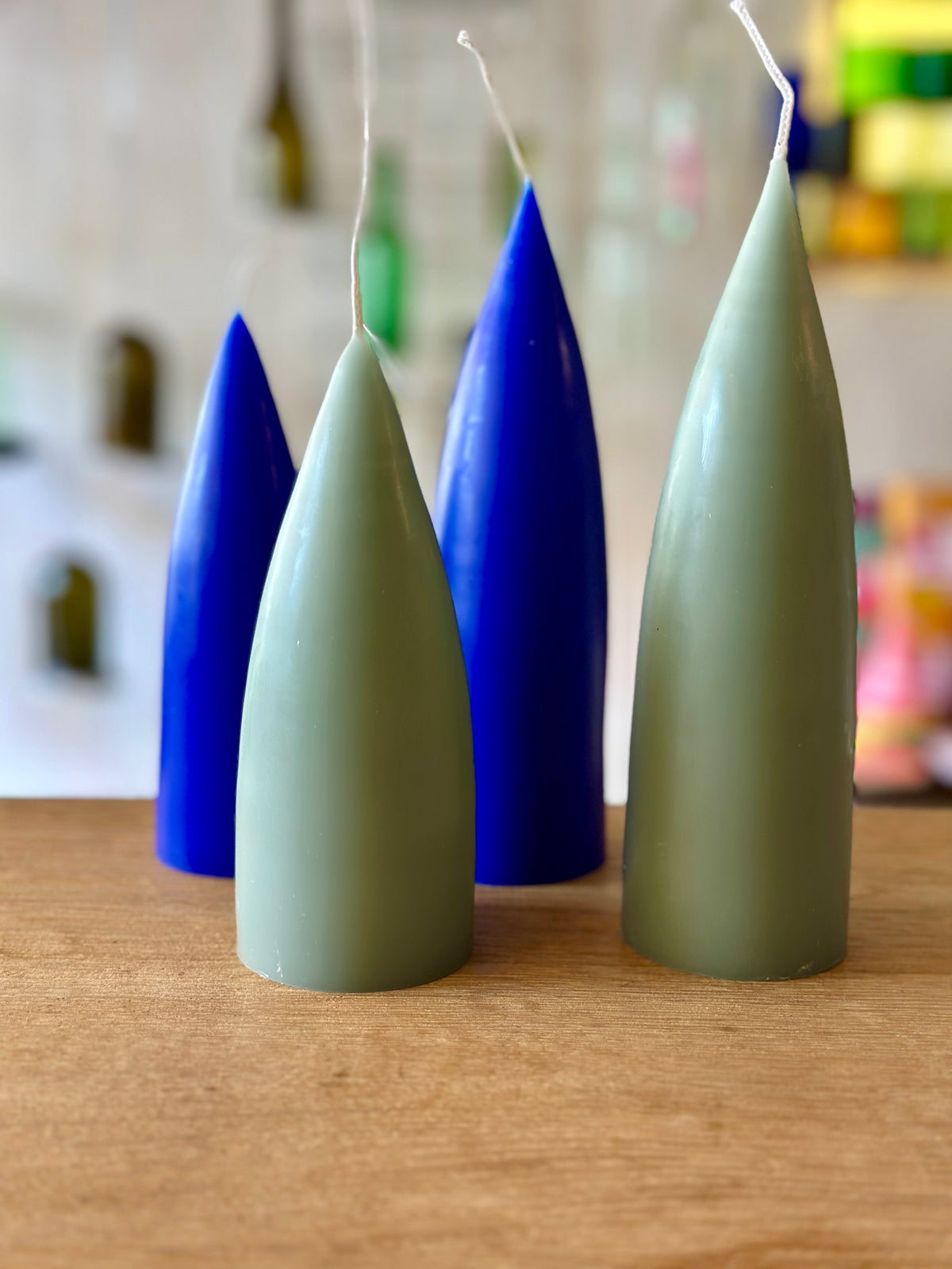 Dänische Kerze Kegelform - durchgefärbt 💙🟢 handgetaucht von Kunstindustrien