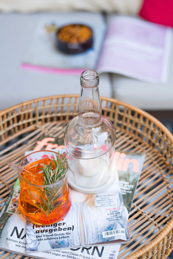 NUR NOCH WENIGE VORRÄTIG ‼️ APEROL HAT EINE NEUE FLASCHE - OHNE DEN SCHRIFTZUG 😳 Aperol Glas - witzig & nachhaltig  Upcycling der 1l Flasche