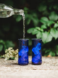 Blau wie das Meer - Trinkglas Upcycling aus der Wasser Flasche