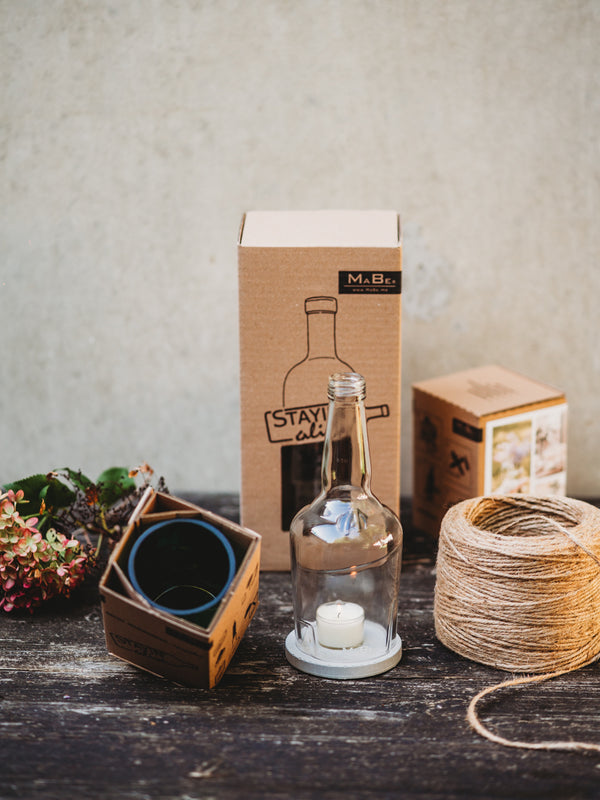 Windlicht aus der Provence - edel upgecycelt aus der Rose Wein Flasche