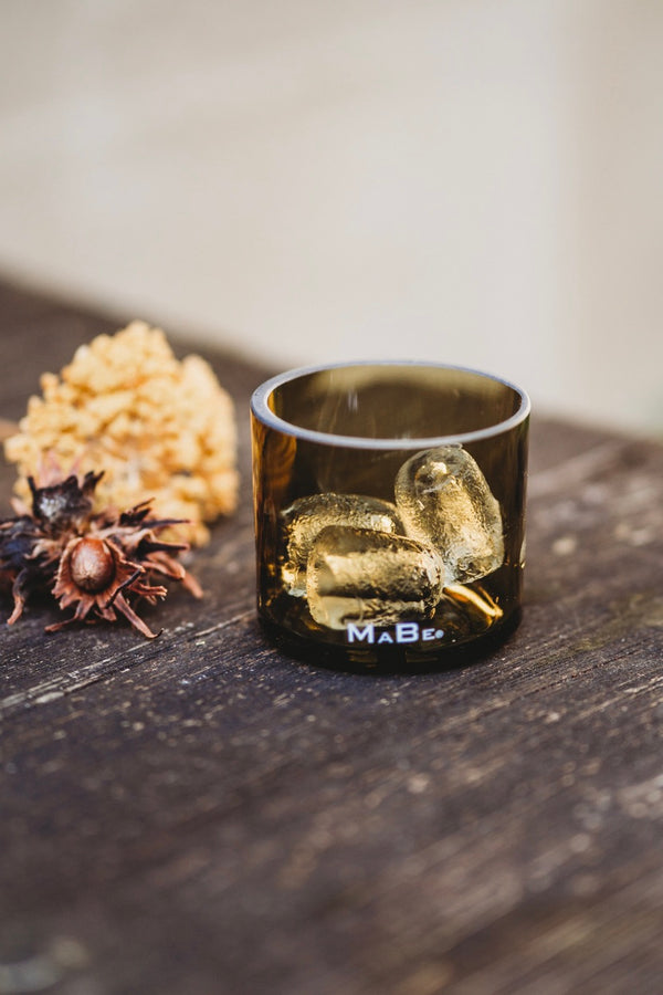 Whisky Glas - in rauchgrau aus dem Unterteil der schottischen Single Malt Faslche