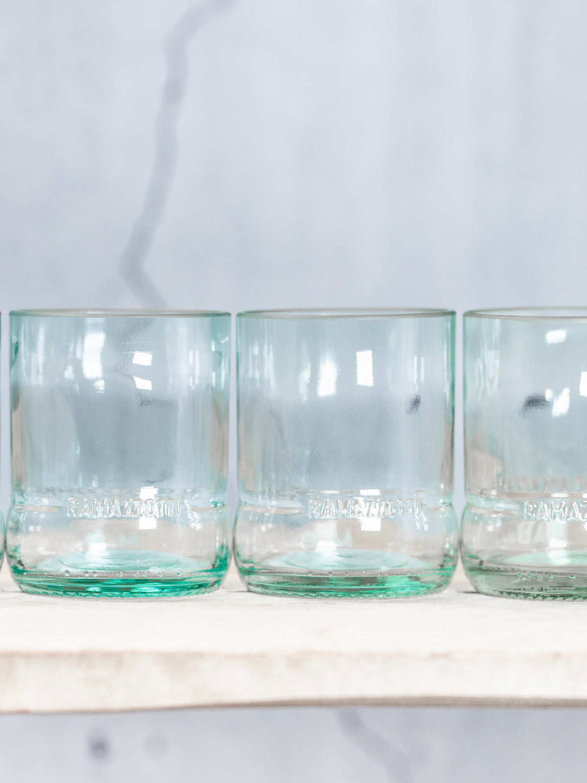 Digestif Glas - cooles Upcycling aus der leergetrunkenen Kräuter Flasche