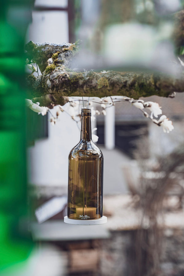 Hänge Windlicht 1,5 l Bordeaux Flasche in oliv - MaBe®