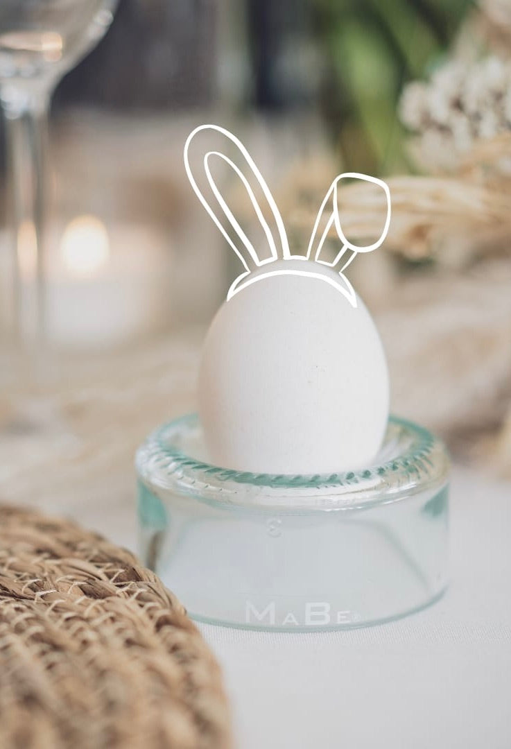 Eierbecher 4 Stück - gemischte Farben - UPCYCLING aus Weinflaschen - nachhaltiger Frühstückstisch