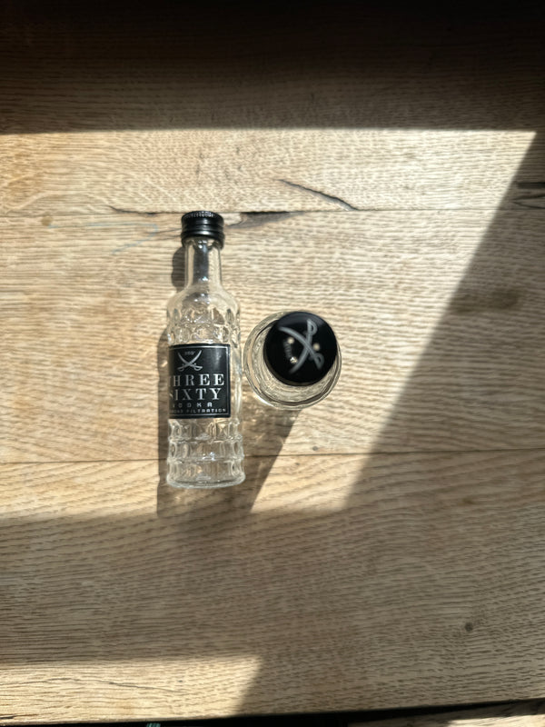 THE Brand ✨ Salzstreuer aus Spirituosen Minis ✨ witzig ✨ Talk About für jeden Tisch