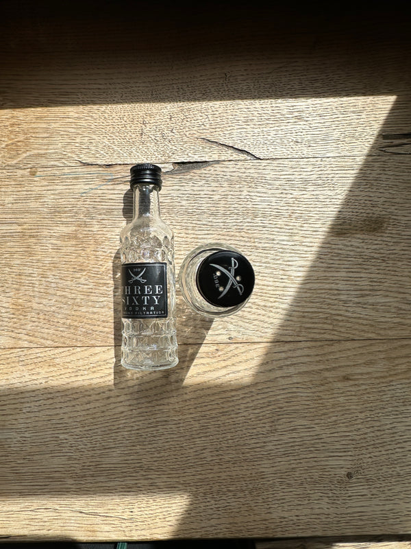 THE Brand ✨ Salzstreuer aus Spirituosen Minis ✨ witzig ✨ Talk About für jeden Tisch