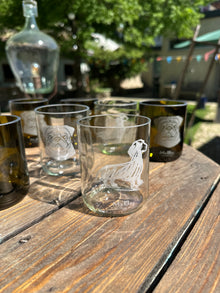 Dackel auf dem Glas - Lasergravur 🐶 witziges Glas für die Dachshund Gemeinde