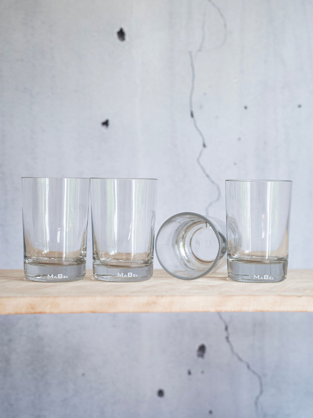 4er Set Longdrink Glas mit schwerem Boden - trinkt mit Stil aus der Whisky Flasche - - MaBe®
