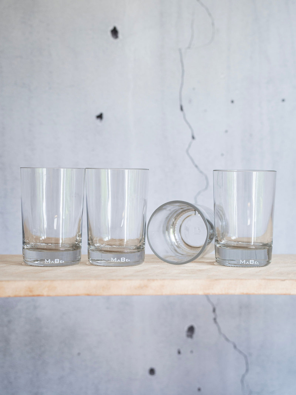 4er Set Longdrink Glas mit schwerem Boden - trinkt mit Stil aus der Whisky Flasche - - MaBe®