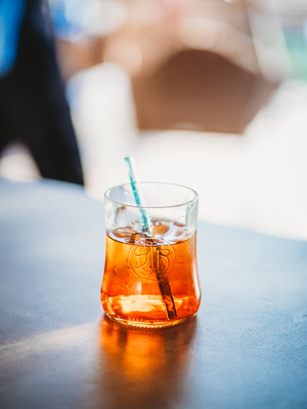 COMING SOON 🔜 das neue APEROL Glas 🧡 🍊 aus der Literflasche gefertigt
