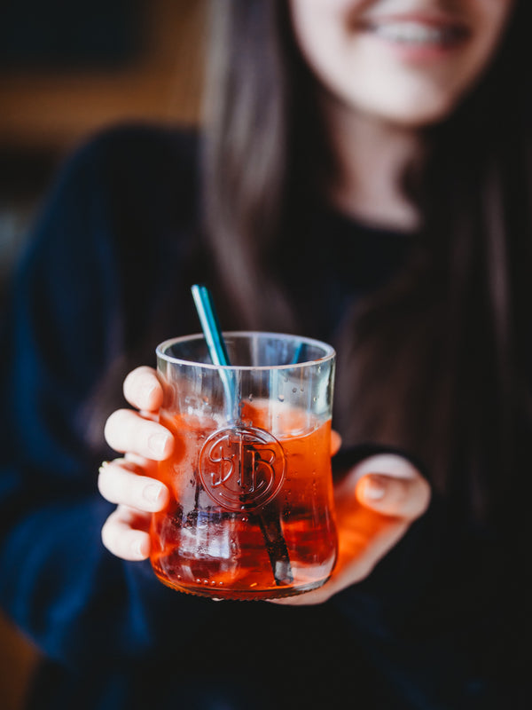 COMING SOON 🔜 das neue APEROL Glas 🧡 🍊 aus der Literflasche gefertigt