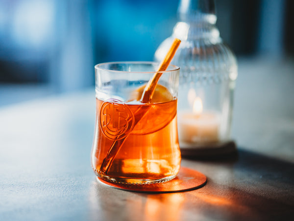 COMING SOON 🔜 das neue APEROL Glas 🧡 🍊 aus der Literflasche gefertigt