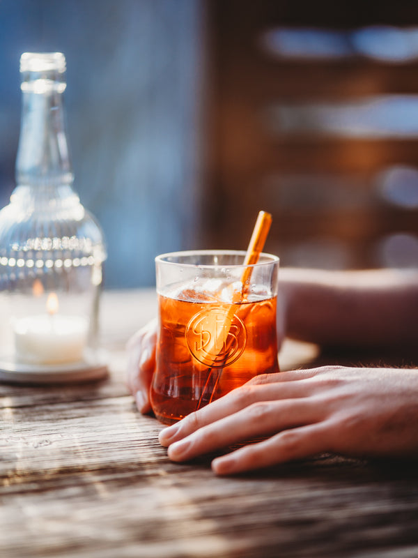 COMING SOON 🔜 das neue APEROL Glas 🧡 🍊 aus der Literflasche gefertigt