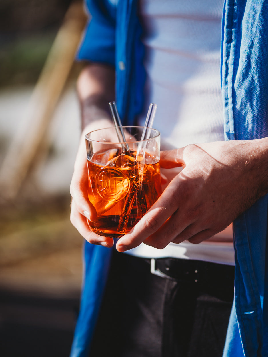 COMING SOON 🔜 das neue APEROL Glas 🧡 🍊 aus der Literflasche gefertigt