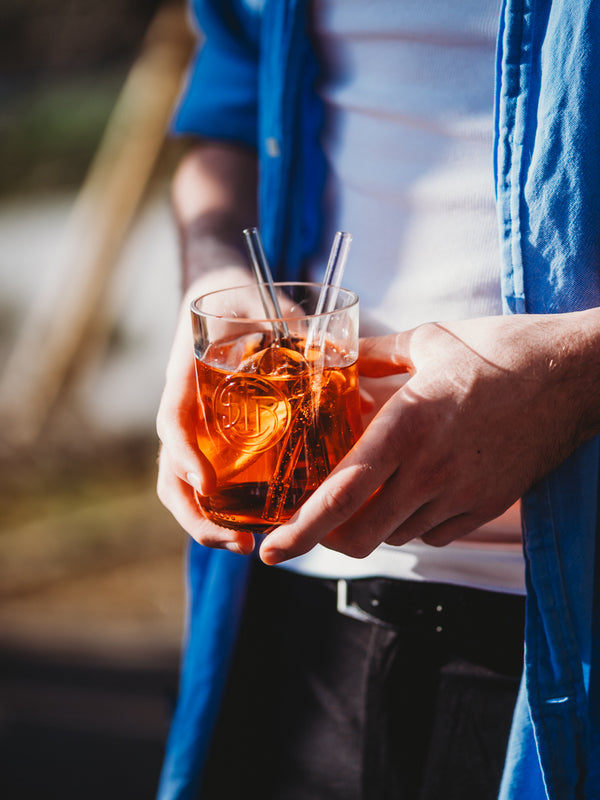 COMING SOON 🔜 das neue APEROL Glas 🧡 🍊 aus der Literflasche gefertigt
