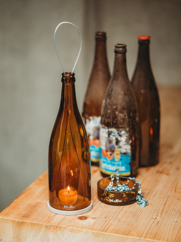Windlicht zum Hängen aus alten Apfelwein- und Apfelsaft Flaschen aus dem Odenwald