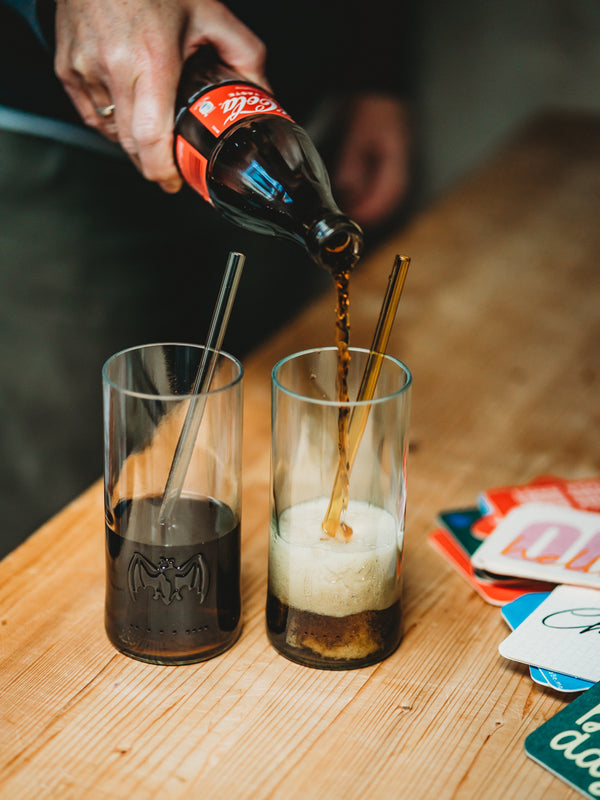 Fledermaus Fans aufgepasst - Trinkglas aus der leeren Rum Flasche