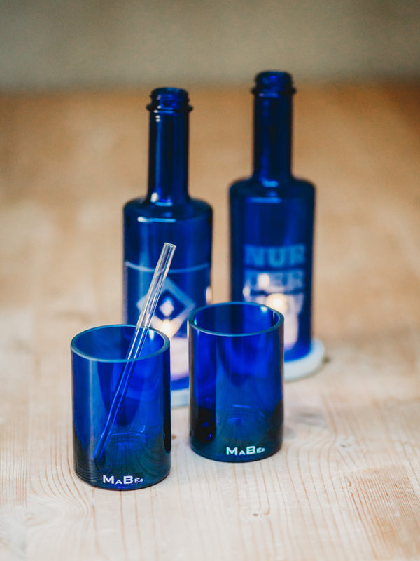 Blaues Trinkglas 💙 colorful kitchen - schwerer Boden