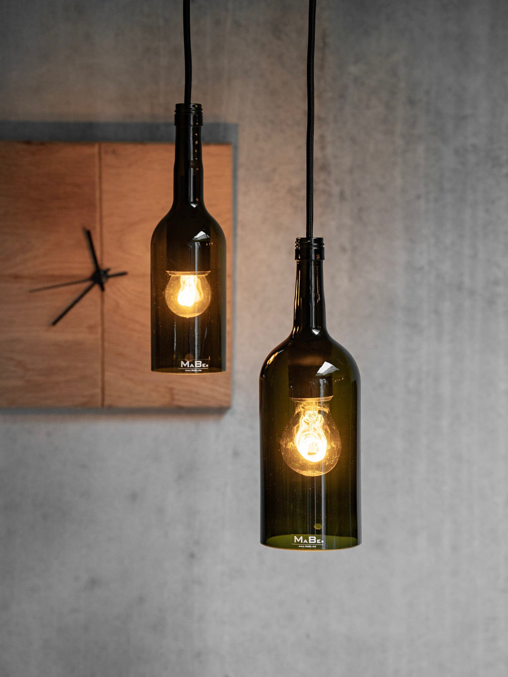 Pendelleuchte aus der 1,5 l Wein Flasche in oliv - MaBe®