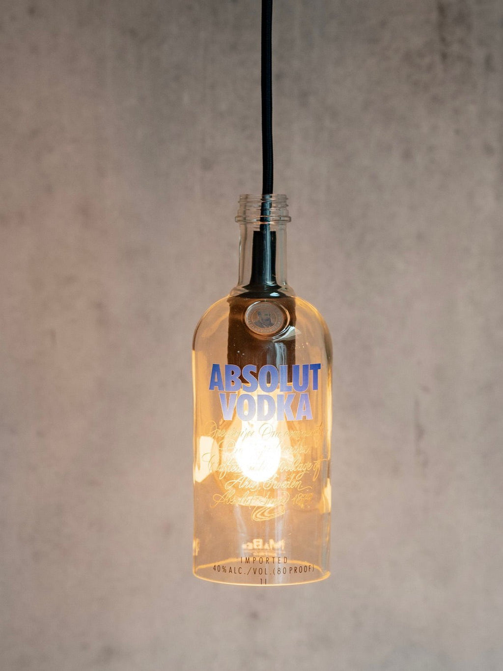 Pendelleuchte aus der Wodka Flasche - Absolut genial ! - MaBe®