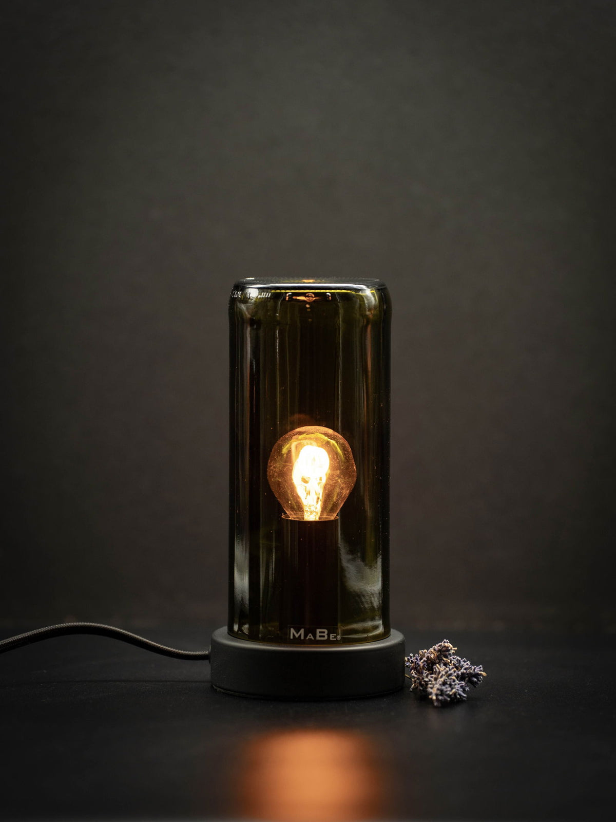 Bauhaus Licht - Tischlampe - schlicht & wunderschön - MaBe®