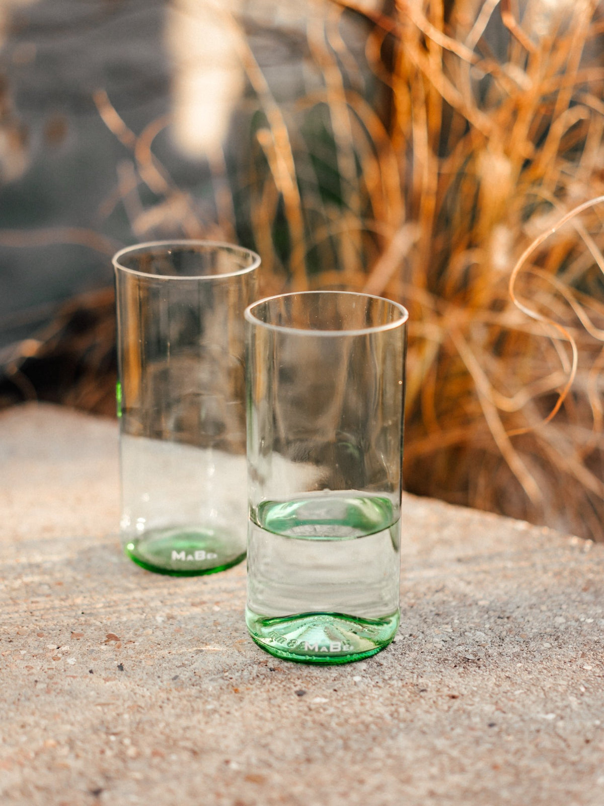 Trink Glas Weinflasche -  Cheers, auf die Nachhaltigkeit - aus der 1l Weinflasche