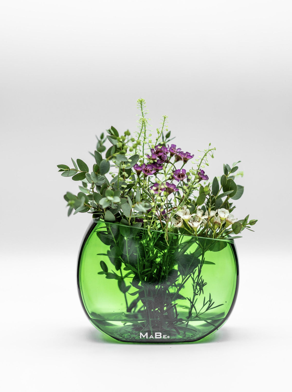 Vase aus dem Bocksbeutel in grün - toll mit Blumen, aber auch für Salzstangen - MaBe®