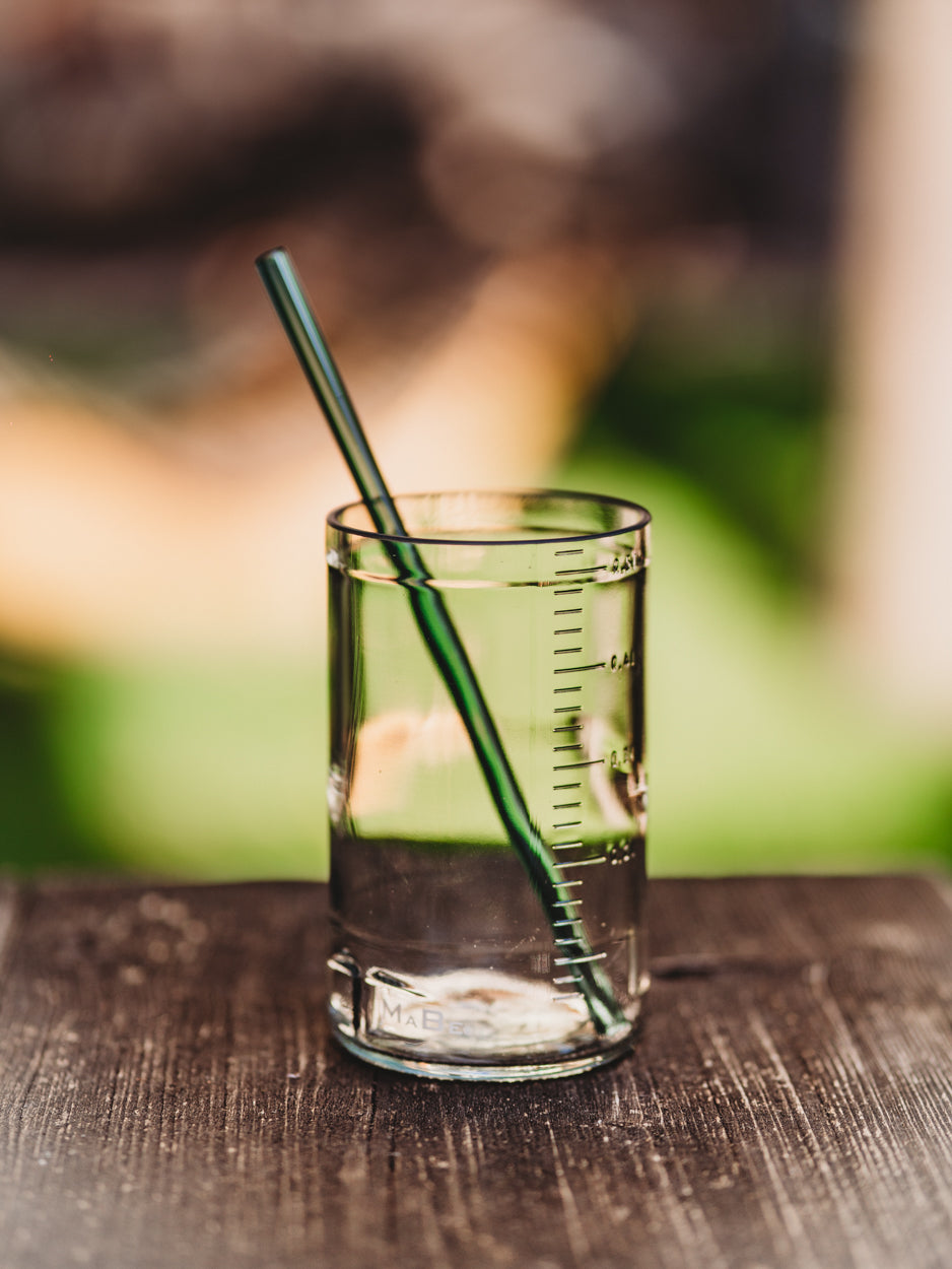 Trinkglas mit Messstrichen - Cheers