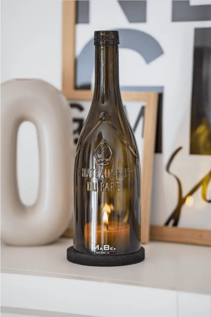 Weinwindlicht gefertigt aus der französischen 🇫🇷 Emblem Flasche - Windlicht für den Weinkenner - seltene Präge Weinflasche