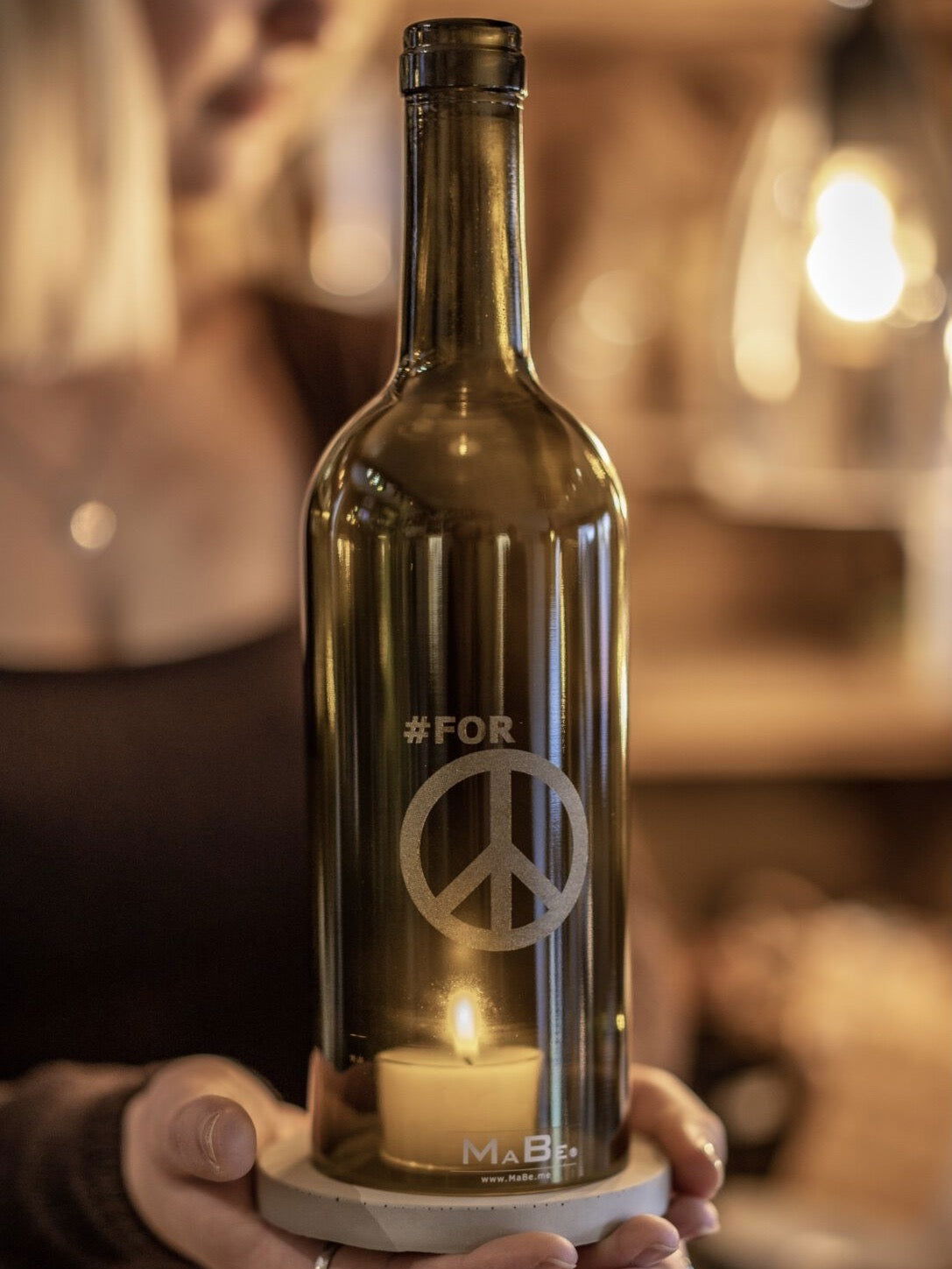 Windlicht for peace Gravur Bordeaux oliv - setze Statements - MaBe®