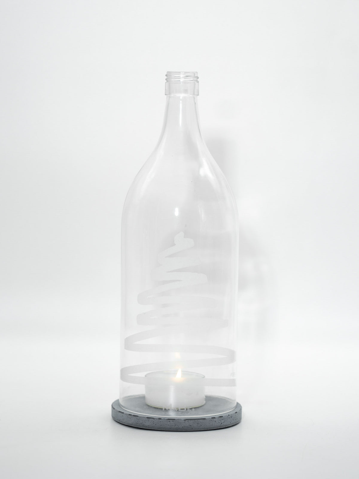 Windlicht Tannenbaum Gravur 2 l Flasche transparent