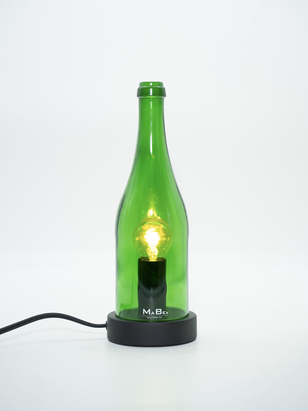 Tischlampe aus der 0,7 l Sektflasche grün