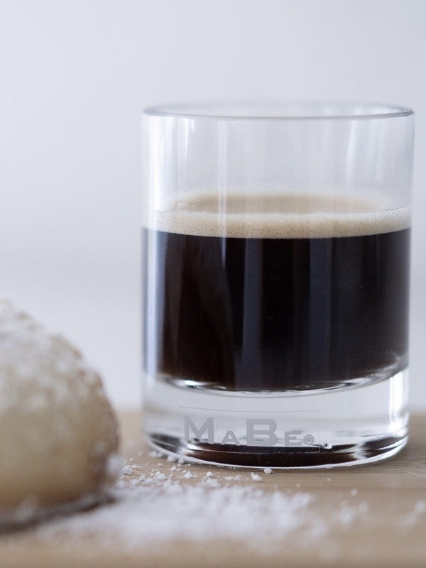 2 Espresso Gläser mit feinen Bohnen von Kaffee Braun