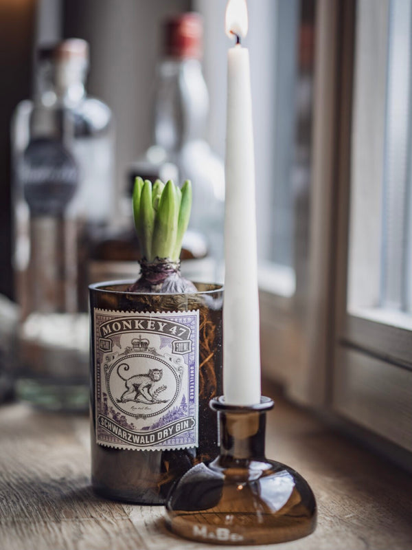 Vase und Kerzenständer aus der Monkeys Gin Flasche